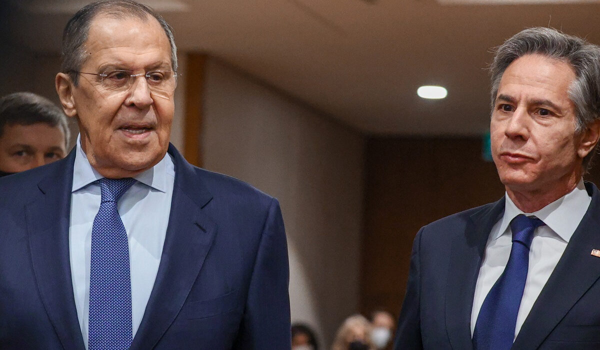 Συνάντηση Μπλίνκεν – Λαβρόφ την επόμενη εβδομάδα «αν δεν έχει γίνει εισβολή στην Ουκρανία»