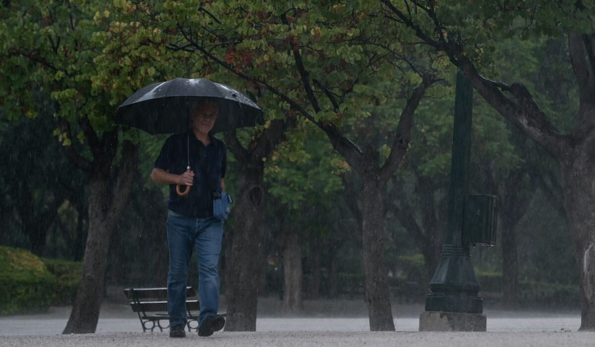 Έκτακτο δελτίο ΕΜΥ: Κακοκαιρία με ισχυρές καταιγίδες – Οι περιοχές που «χτυπά»