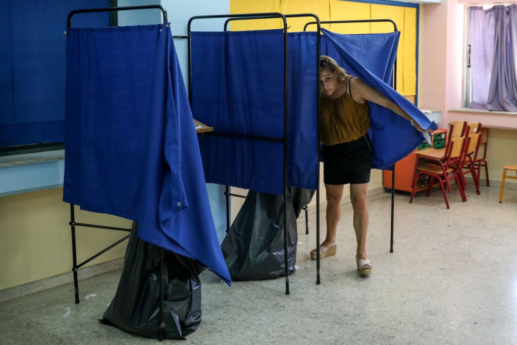 Φαβορί (ξανά) ο Μάιος για τις εκλογές – Αν οι υποκλοπές δεν επιβάλλουν έκτακτες πολιτικές εξελίξεις