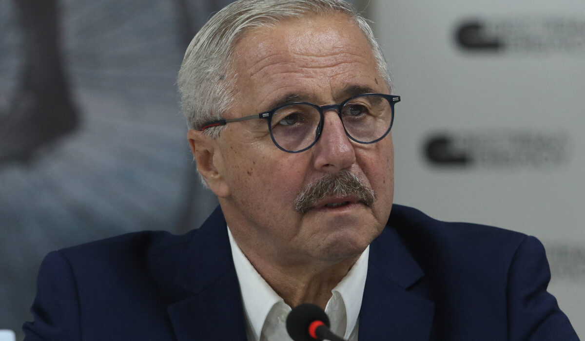 Στην αντεπίθεση οι ευρωβουλευτές του ΠΑΣΟΚ: «Μνημείο ντροπής» η ανακοίνωση Αρβανίτη