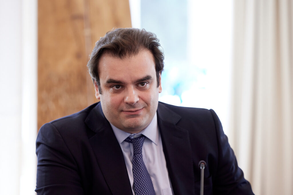 Απάντηση Πιερρακάκη: «Στο Μάτι παραλίγο να χάσω την οικογένειά μου»