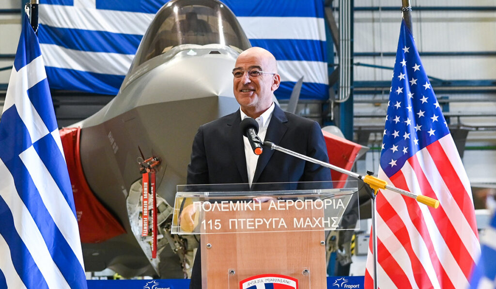 Αποκάλυψη Δένδια: 3.954 παραβιάσεις και 136 υπερπτήσεις έως τις 30 Ιουνίου!