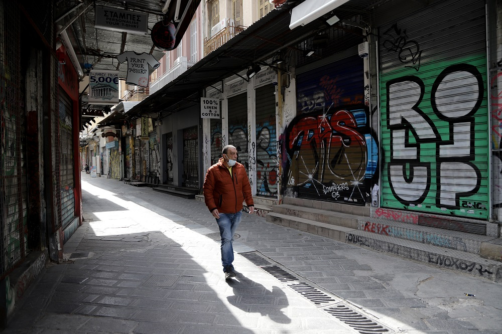 Δημοσκόπηση PULSE: Η οικονομική κρίση τρομάζει περισσότερο τους Έλληνες από τον κορονοϊό