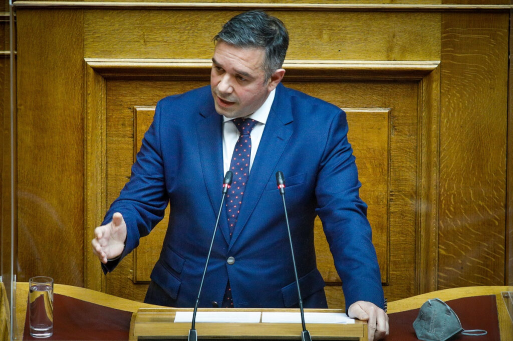 Ακόμη ένας βουλευτής της ΝΔ κάνει μπίζνες με το Δημόσιο – 400.000 η «λεία»