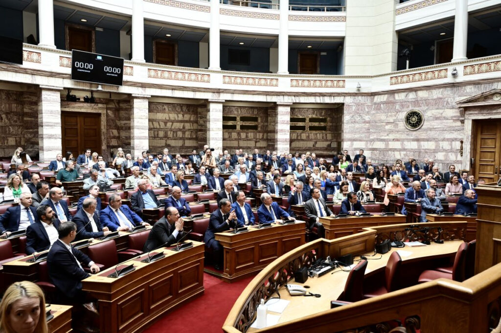 Μίνι «αντάρτικο» στη ΝΔ για τους γιατρούς – «Γαλάζιοι» φόβοι για κλιμάκωση της αντιπαράθεσης
