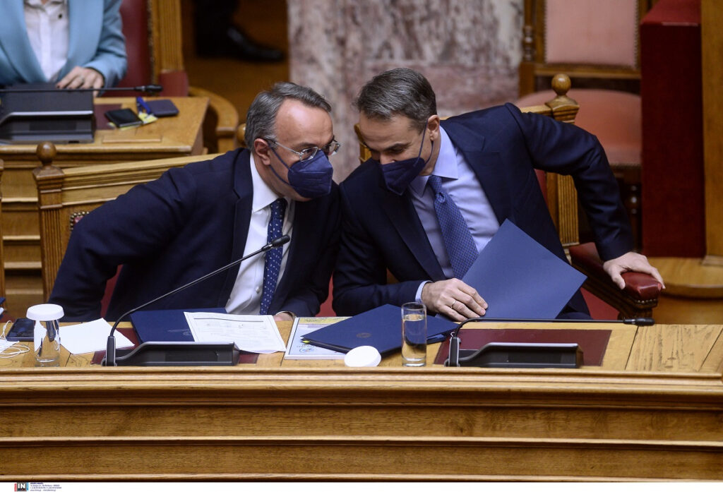 Οι δύο «γραμμές» στην κυβέρνηση για τα αναδρομικά των συνταξιούχων