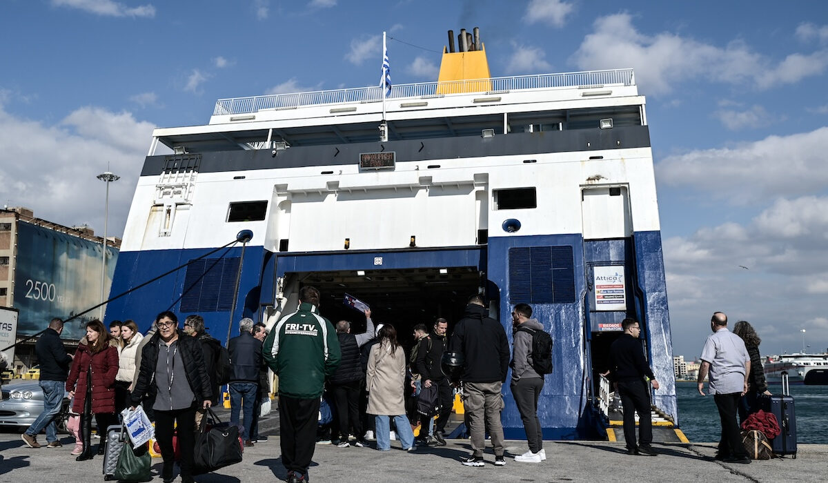 25η Μαρτίου: Αναχωρούν οι τελευταίοι εκδρομείς του τριημέρου