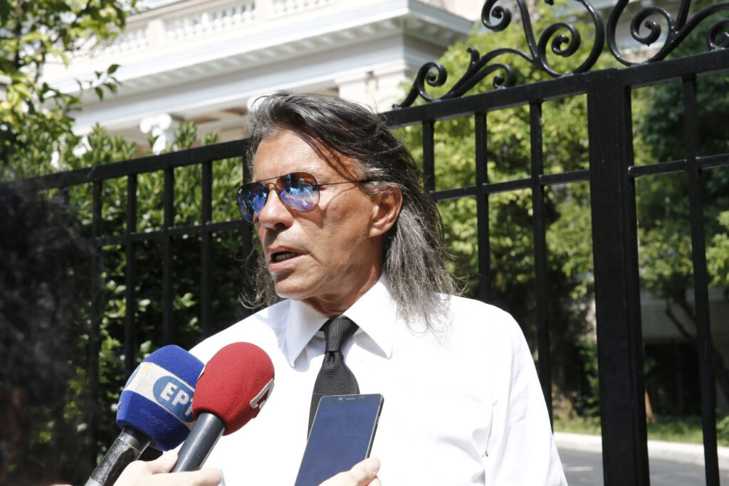 Ο Ηλίας Ψινάκης κατεβαίνει στις Ευρωεκλογές