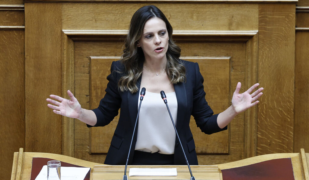 Αχτσιόγλου: Αν ήταν να συνεργαστούμε με τον κ. Κασσελάκη θα μέναμε στον ΣΥΡΙΖΑ