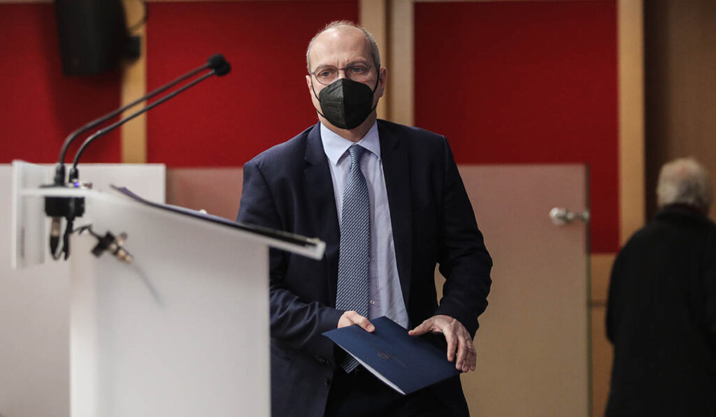 Οικονόμου: Εκτός τόπου και χρόνου οι προβλέψεις περί εκλογών