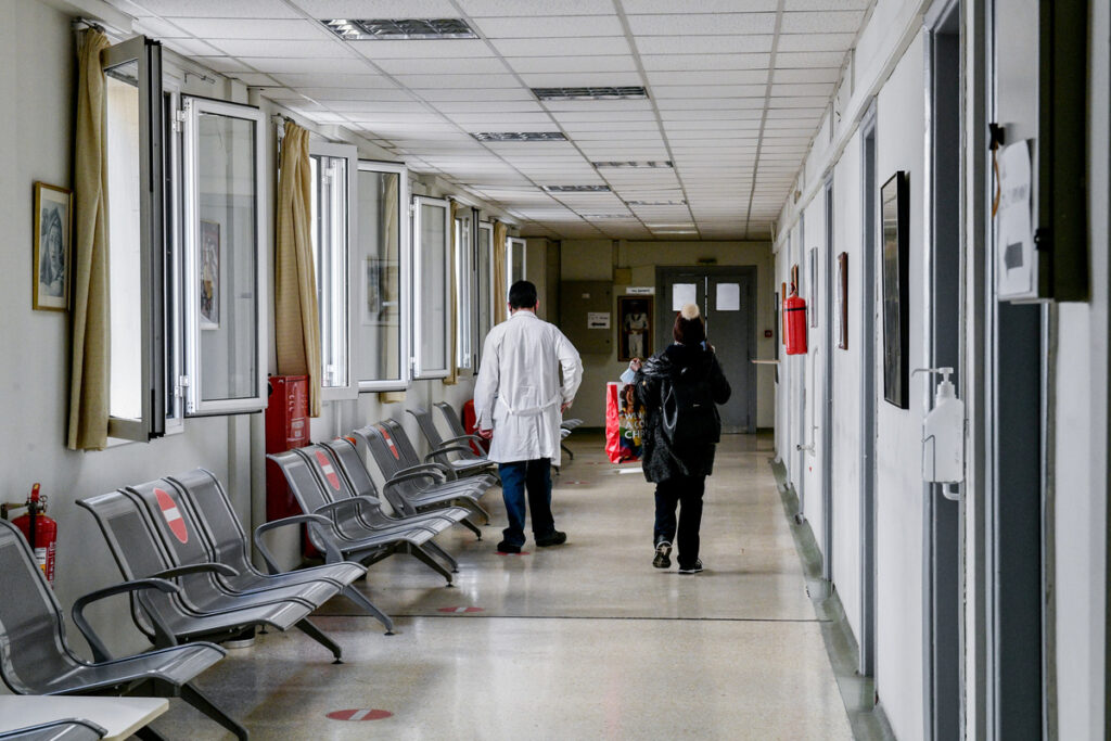 Χάος με τις ιώσεις στα παιδιά – Επιστρατεύονται τα Κέντρα Υγείας (Λίστα)