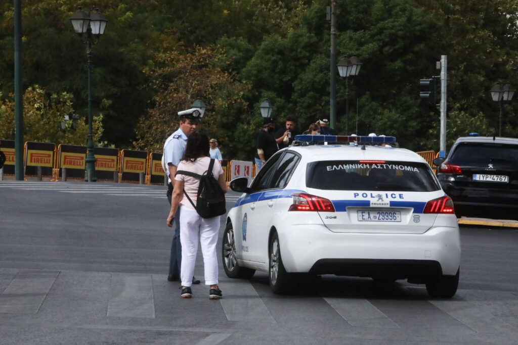 Διπλή τραγωδία στην Αθήνα: Δύο νεκροί σε τροχαία με παράσυρση πεζού