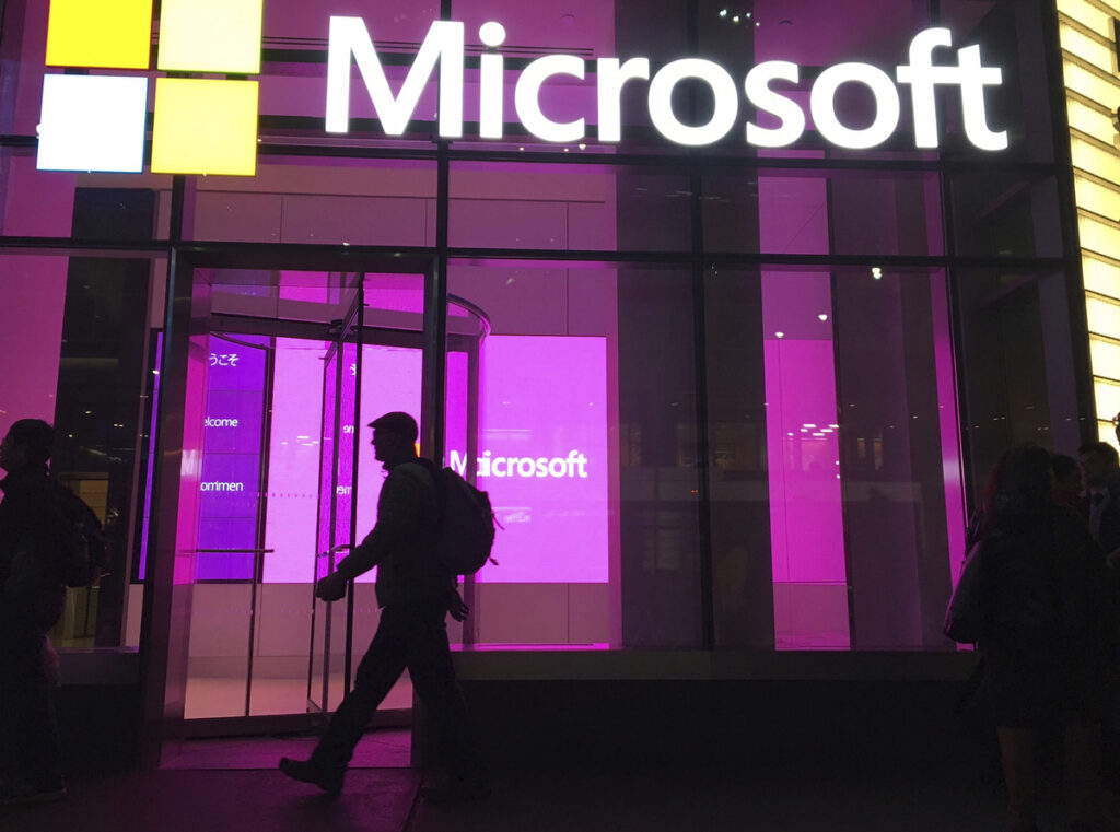 Η Microsoft ξεπερνά την Apple ως η πιο πολύτιμη εταιρεία για πρώτη φορά εδώ και 2 χρόνια