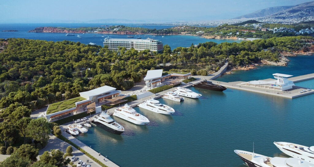 Άνοιξε η καινούργια Μαρίνα της Βουλιαγμένης – Το πρώτο σκάφος που μπαίνει (Βίντεο)