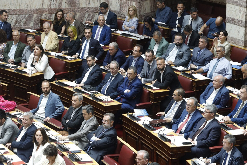 Σπαρτιάτες: Ραγδαίες πολιτικές εξελίξεις με σενάριο τοπικών βουλευτικών εκλογών το 2024