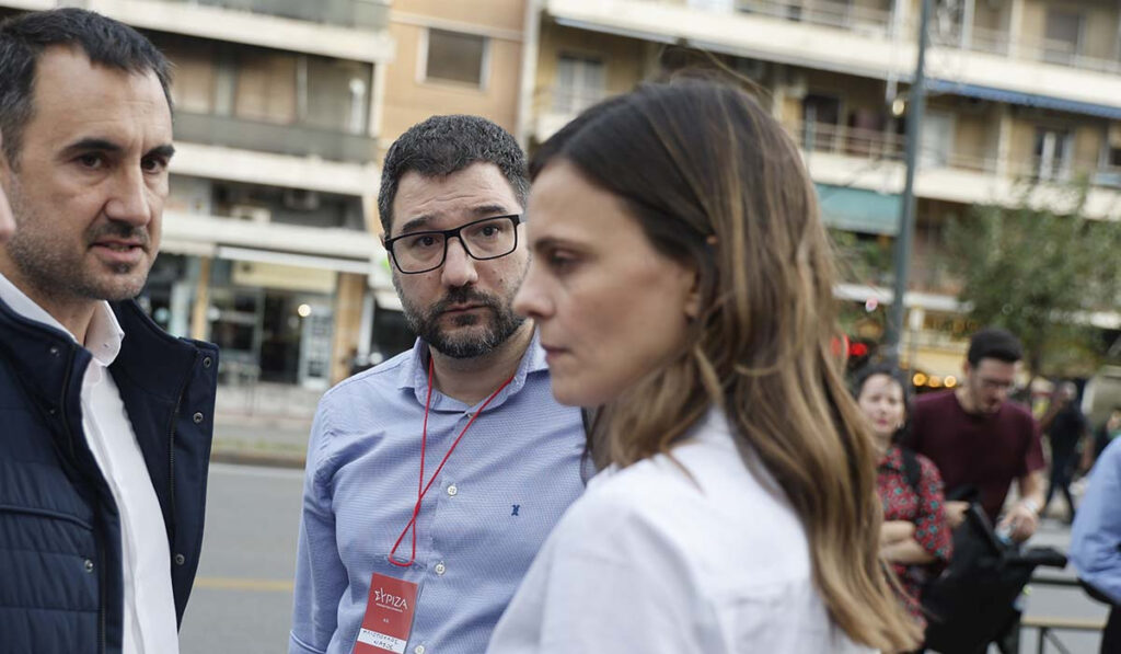 Το παρασκήνιο της διάσπασης: Πώς οι «9» δεν κατάφεραν να γίνουν «10», η ομηρία από Τσακαλώτο και το… Τουρκικό Προξενείο