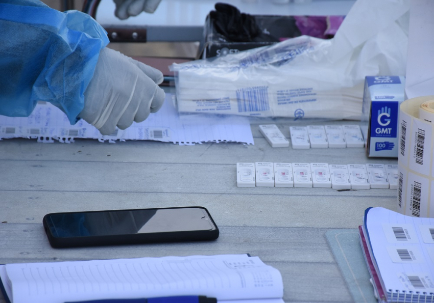 Σε υψηλά επίπεδα παρέμειναν τα κρούσματα – Πόσα τεστ έγιναν