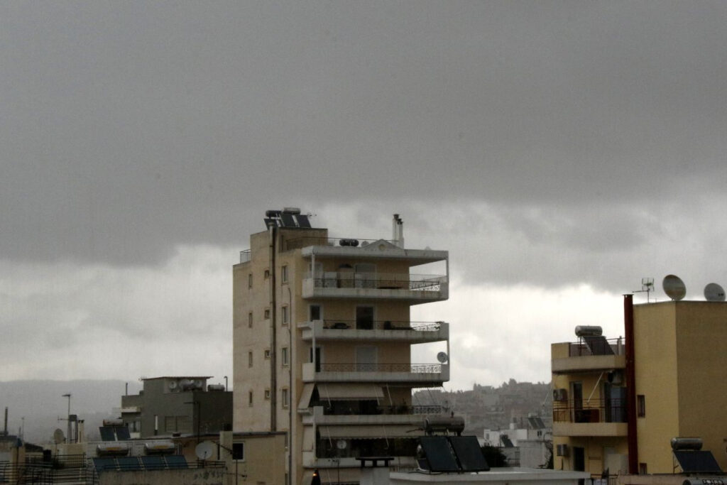 Νέα κακοκαιρία σε λίγες ώρες – Οι περιοχές με καταιγίδες