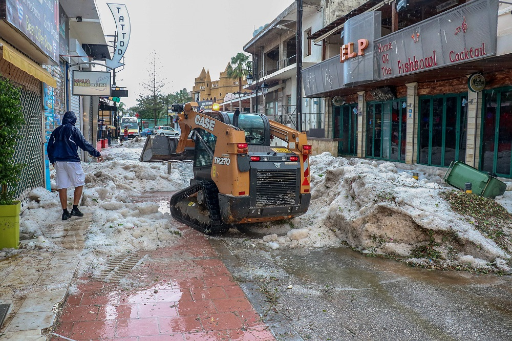 Καιρός: Συναγερμός για καταιγίδες-χαλάζι στην Κρήτη, έκτακτη ανακοίνωση