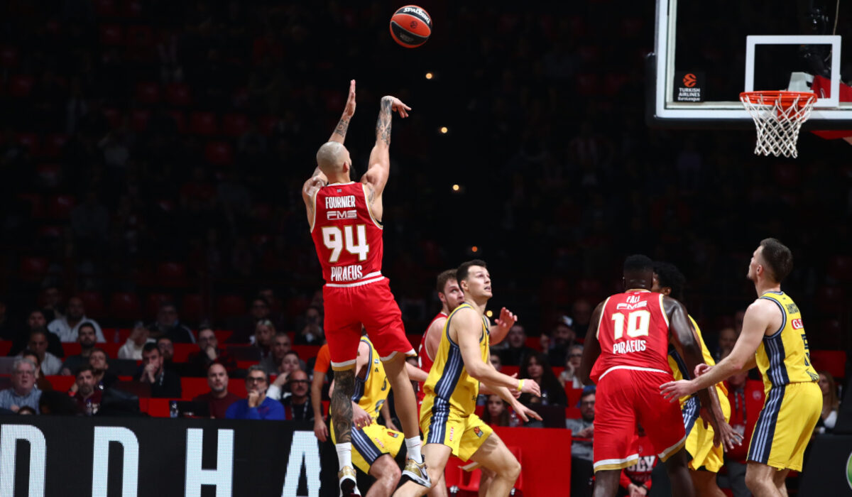 Ολυμπιακός – Άλμπα Βερολίνου 90-85: Έκανε τα εύκολα δύσκολα, αλλά είχε σωτήρα Φουρνιέ