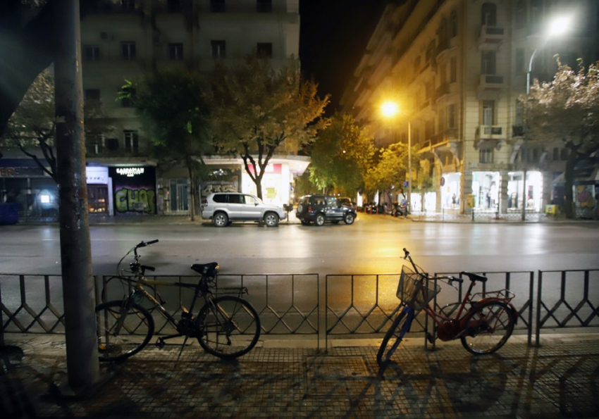 Νέα μέτρα με ολικό lockdown στον ορίζοντα