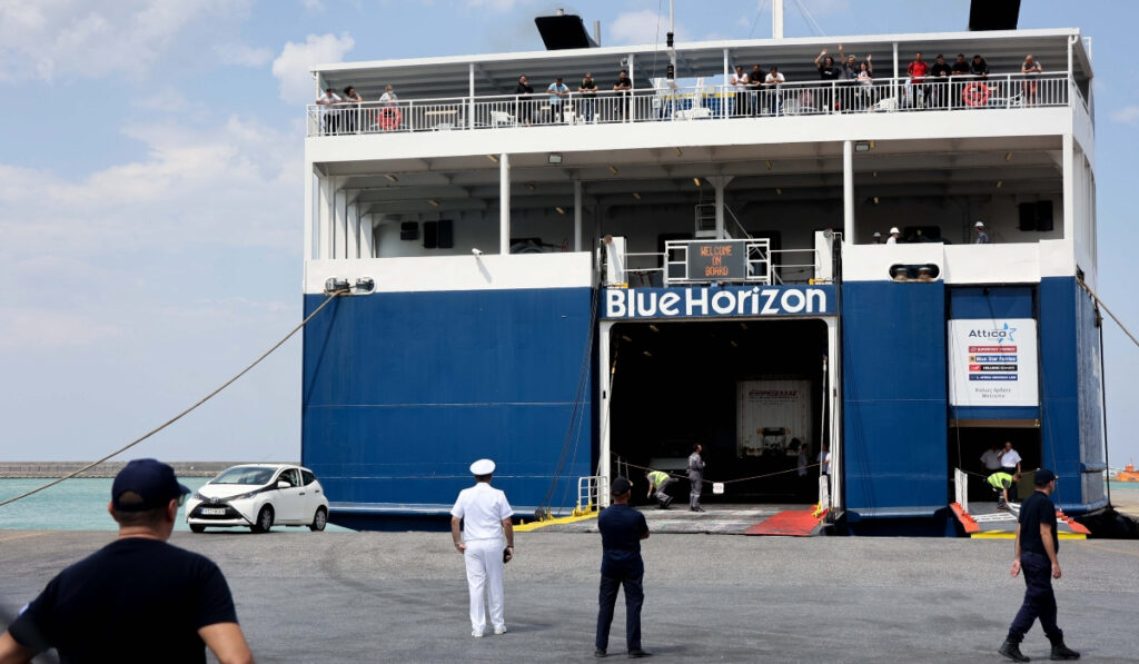 Blue Horizon: «Πρέπει να τακτοποιηθεί» – Η συζήτηση του πλοιάρχου με στέλεχος της εταιρείας
