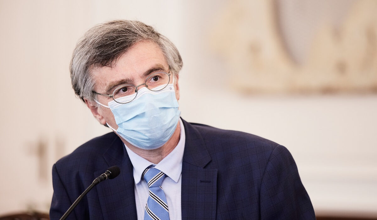 Τσιόδρας: Γιατί λέει «όχι» στα μέτρα