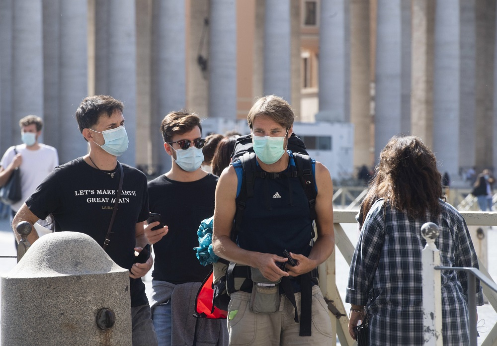 Ιταλία – Κορονοϊός: Απαγορεύει τα πάρτι σε σπίτια και σε δημόσιους χώρους