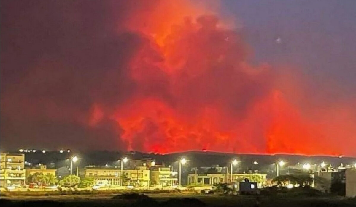 Νύχτα θρίλερ με τη φωτιά στην Αλεξανδρούπολη: Κόλαση στα μέτωπα – Kάηκαν σπίτια