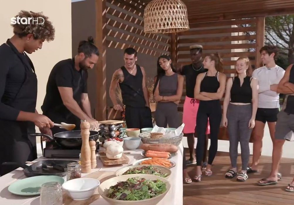 GNTM: Οι παίκτες μαγειρεύουν healthy junk συνταγές με τον διατροφολόγο Μάνο Δημητρούλη