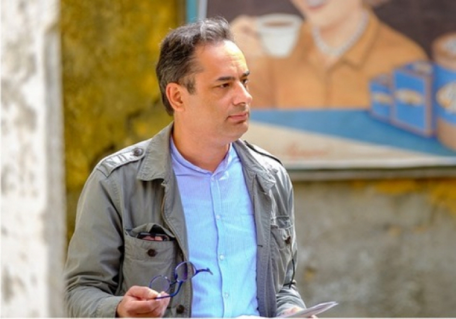 Δημήτρης Στεμπίλης: Κοιτάζοντας στον καθρέφτη