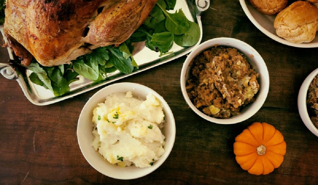 Thanksgiving: Τι είναι η Ημέρα των Ευχαριστιών που γιορτάζουν σήμερα στις ΗΠΑ