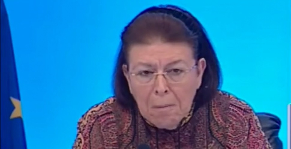 Η γκριμάτσα της Μενδώνη όταν άκουσε το όνομα του Ξαρχάκου