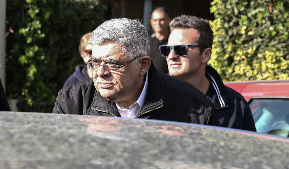 Αποφυλάκιση Μιχαλολιάκου: «Προσβολή στα θύματα της Χρυσής Αυγής» – Οργή της οικογένειας Φύσσα