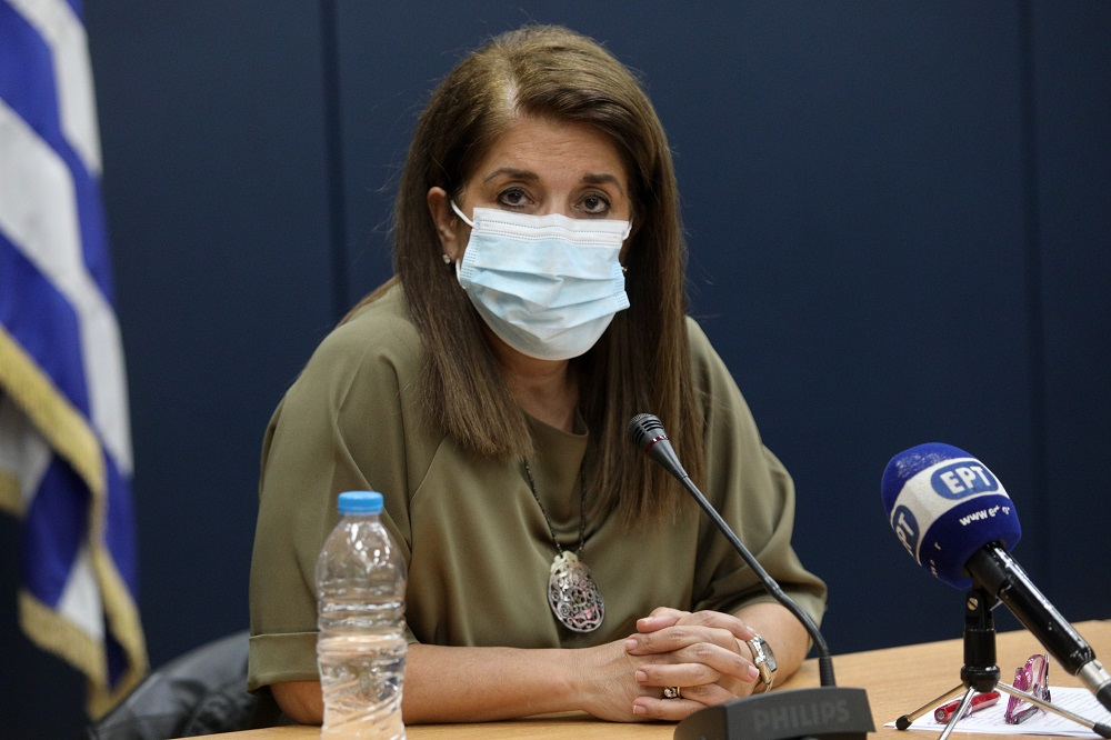 Παπαευαγγέλου: Μειώνονται τα κρούσματα, παραμένει η πίεση στο ΕΣΥ – Το 2021 το εμβόλιο