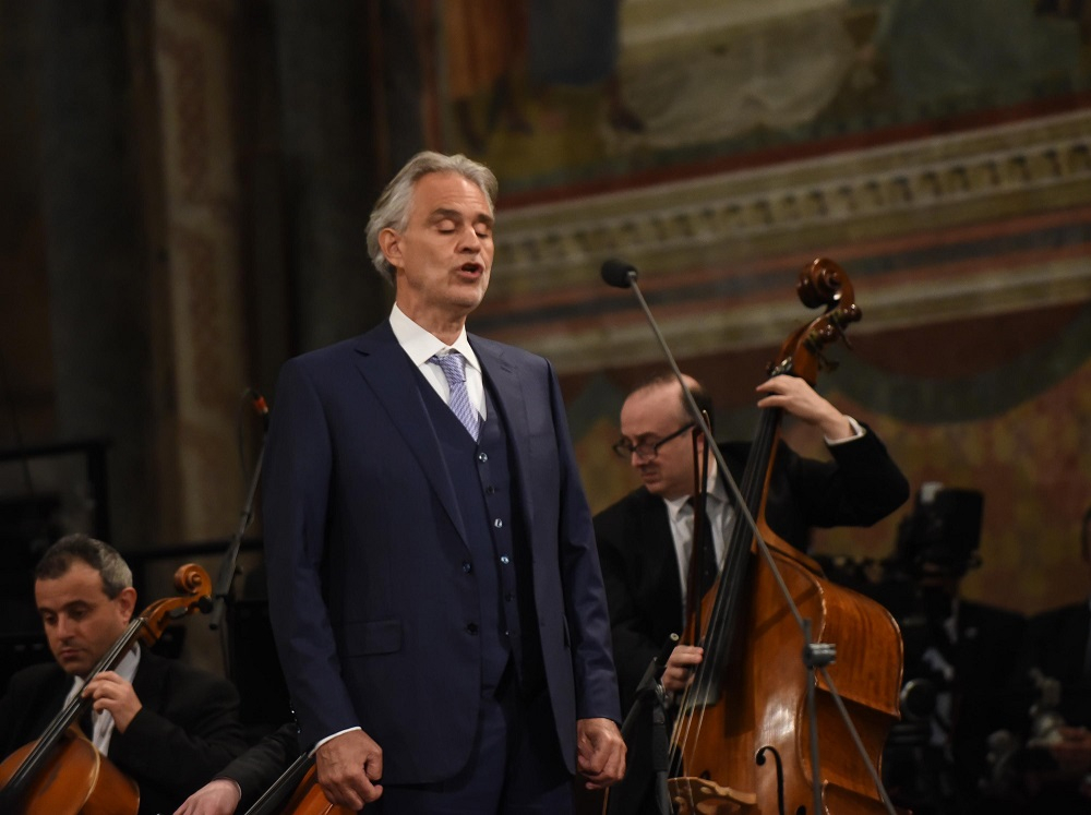 Ο Andrea Bocelli στο Duomo του Μιλάνου