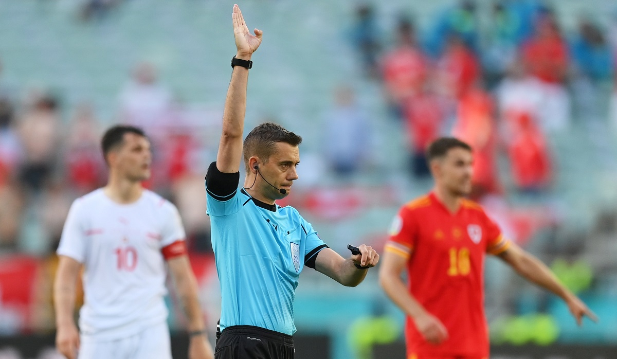 Η FIFA εισάγει το «ημιαυτόματο οφσάιντ»
