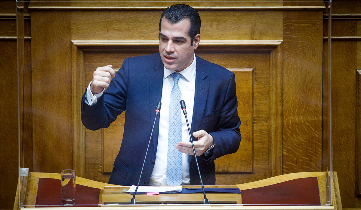 Πλεύρης: Επί ΣΥΡΙΖΑ ήταν πολλαπλάσιοι οι διασωληνωμένοι εκτός ΜΕΘ από γρίπη