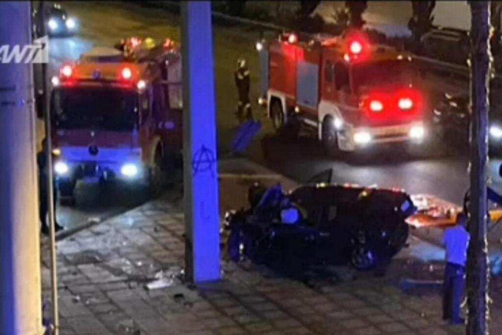 Τροχαίο στον Κηφισό: Χωρίς τις αισθήσεις του οδηγός – Έκοψαν τον ουρανό του ΙΧ για να τον απεγκλωβίσουν