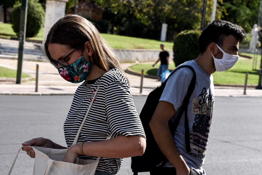 Πάνω από 2.000 τα ενεργά κρούσματα στην Αττική – Οι «κόκκινες» περιοχές