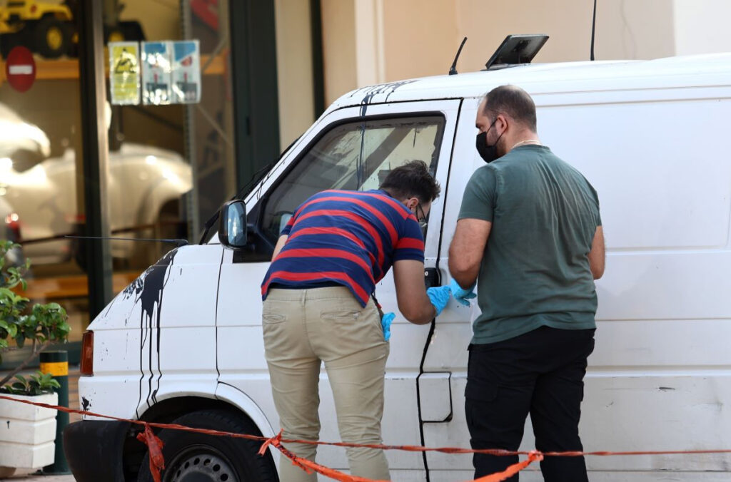 Ληστεία στο Λαύριο: Πληροφοριοδότη «από μέσα» είχε η σπείρα – Το προφίλ των δραστών