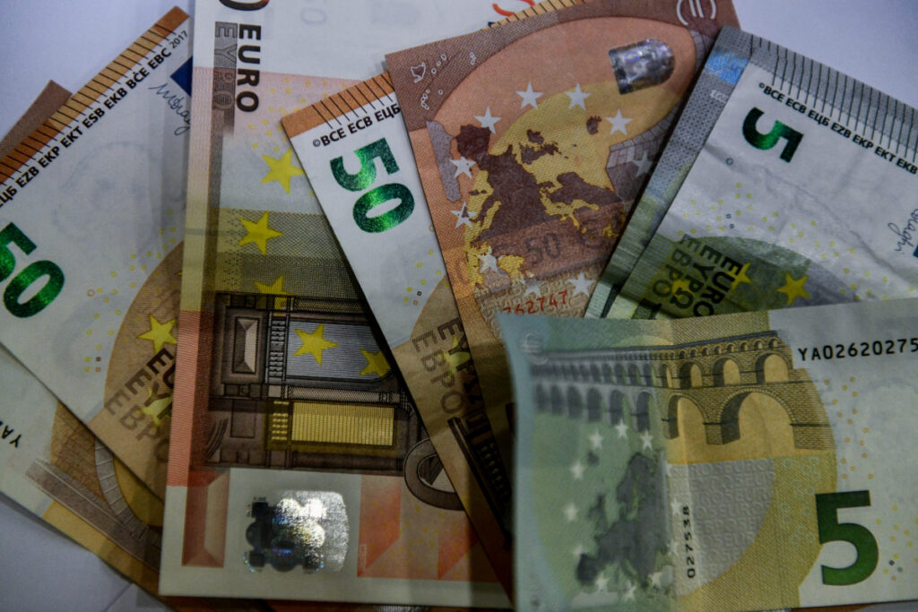 Επιδόματα: Ποια θα πληρωθούν την επόμενη εβδομάδα