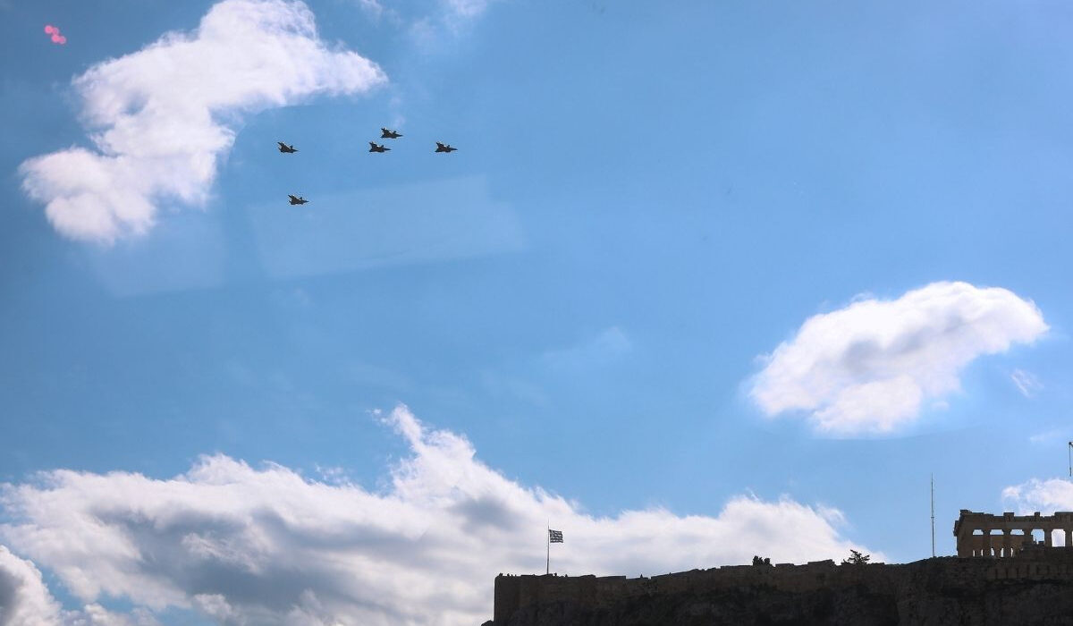 Και η Καθημερινή κατά του «γαλάζιου» σποτ για τα  Rafale