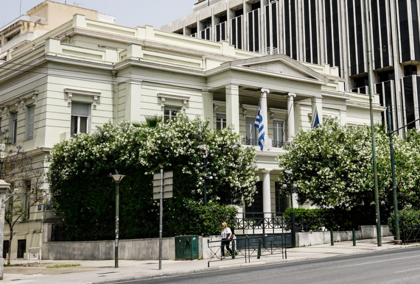 Εκπρόσωπος ΥΠΕΞ: Δεν υπάρχει ζήτημα αποστρατιωτικοποίησης νησιών