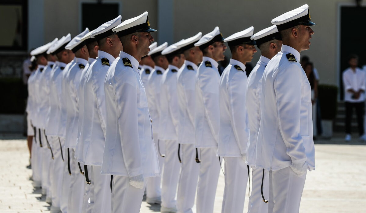 Τα απίθανα του Ναυτικού: Δεν έχουν ανθυποπλοίαρχους, φτιάχνουν θέσεις για ναυάρχους