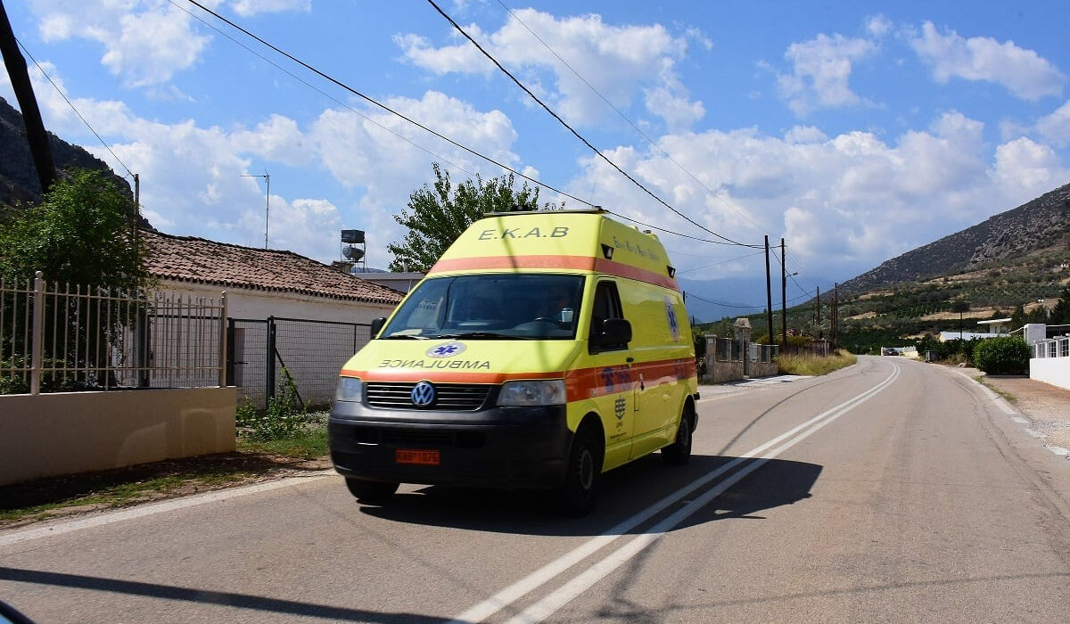 Χαλκίδα: Αιματηρό επεισόδιο σε κατάστημα – Ένα άτομο στο νοσοκομείο