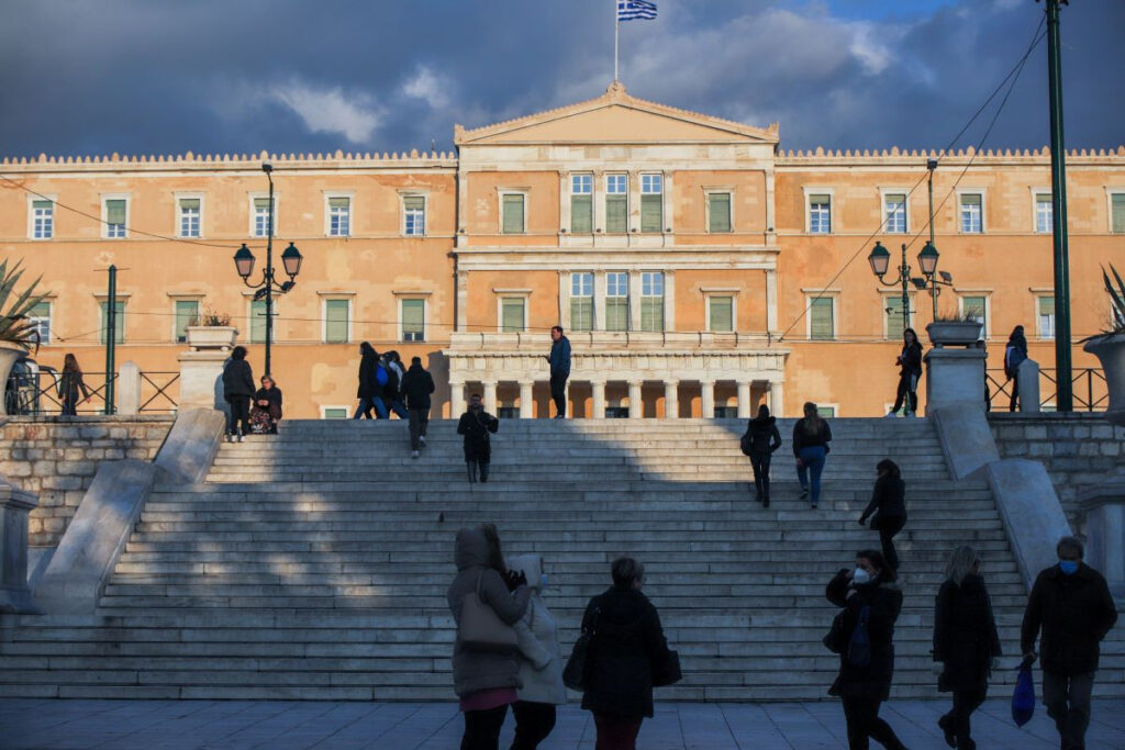 Έρευνα ΕΝΑ – Prorata: To 66% δηλώνει μη ικανοποιημένο με τρόπο λειτουργίας της Δημοκρατίας στην Ελλάδα