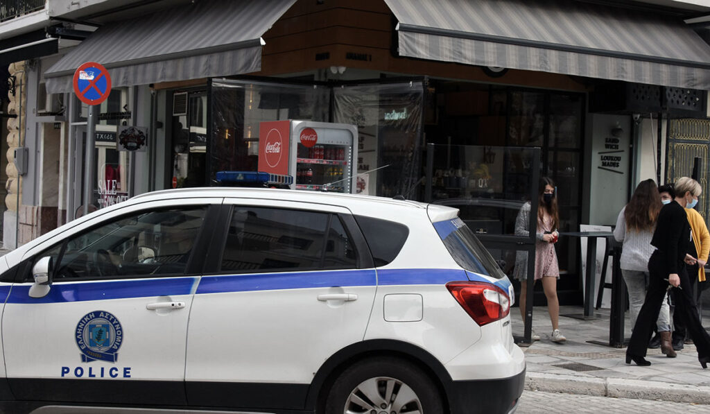 Πειραιάς: Συνελήφθησαν 4 ανήλικοι για ληστεία – Στην κατοχή τους βρέθηκε φαλτσέτα και κάνναβη