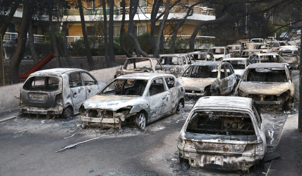 Φωτιά στο Μάτι: «Κάποια πράγματα δε θα τα συγχωρήσουμε ποτέ» – Συγκλονίζει η κατάθεση μάρτυρα