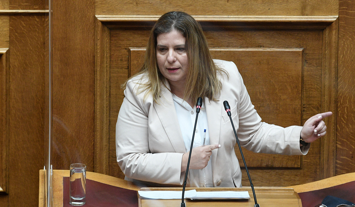 Μαρία Συρεγγέλα: Δρακουμέλ